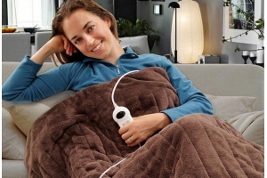 爆單!提前備貨迎寒冬!歐洲人瘋狂取暖設(shè)備，搶購(gòu)電熱毯出口量幾乎翻倍!